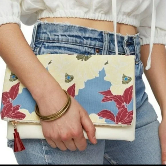 :: Rachel Pally Reversible Zahara Clutch Bag - Picture 6 of 14